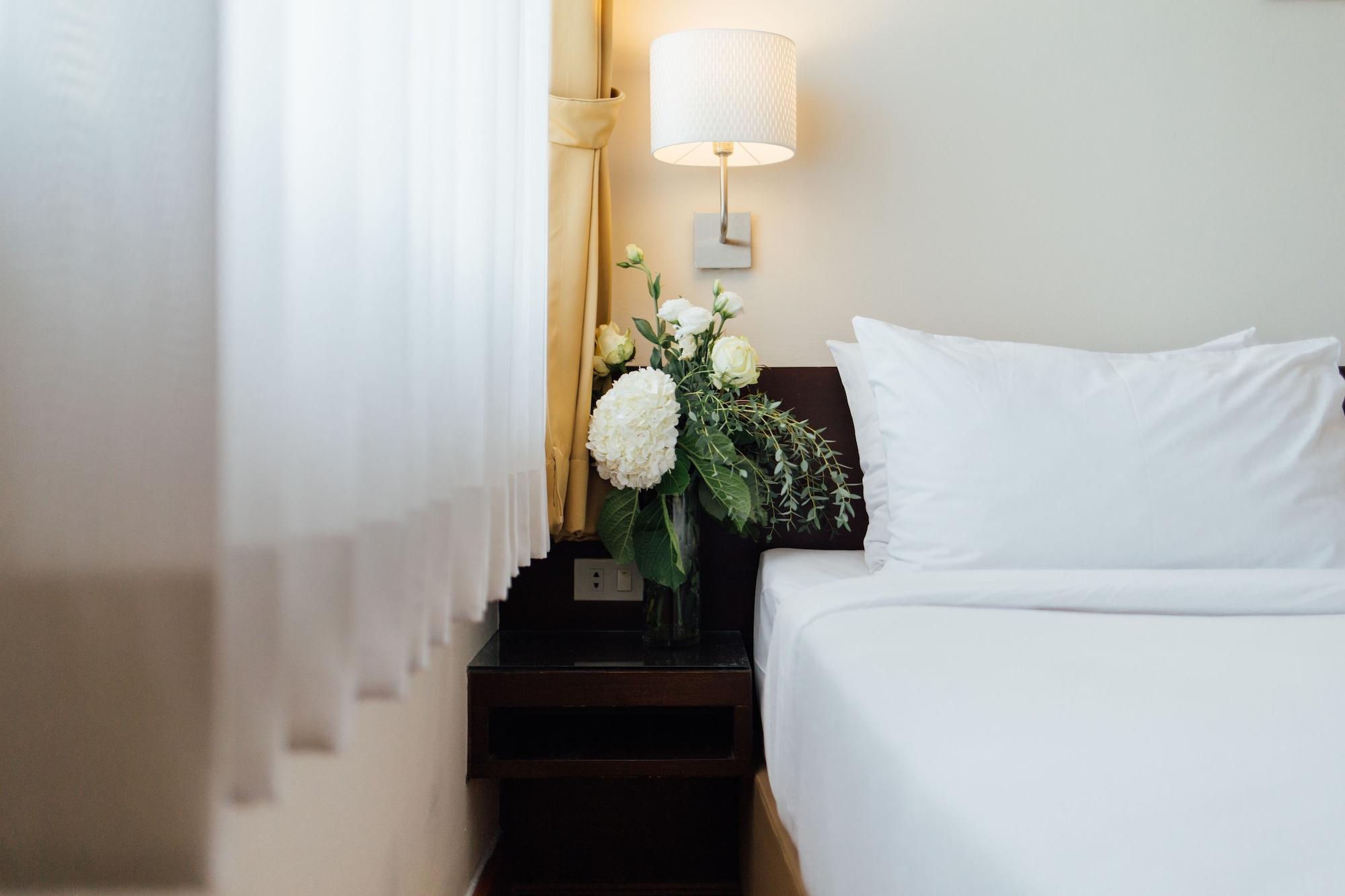 Seasons Siam Hotel Бангкок Экстерьер фото
