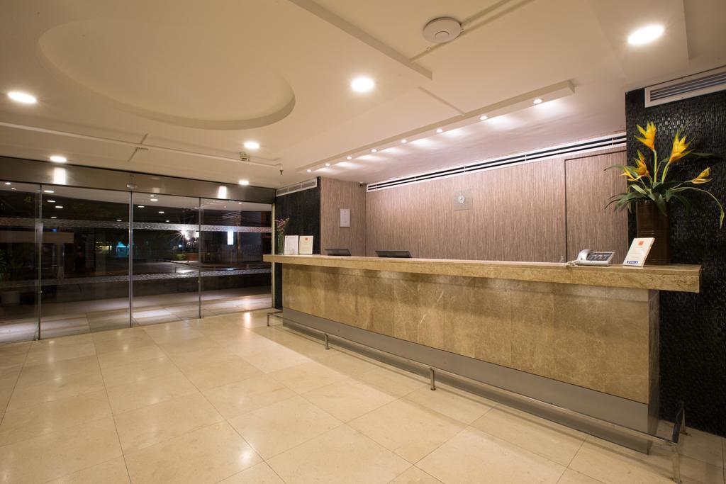 Seasons Siam Hotel Бангкок Экстерьер фото