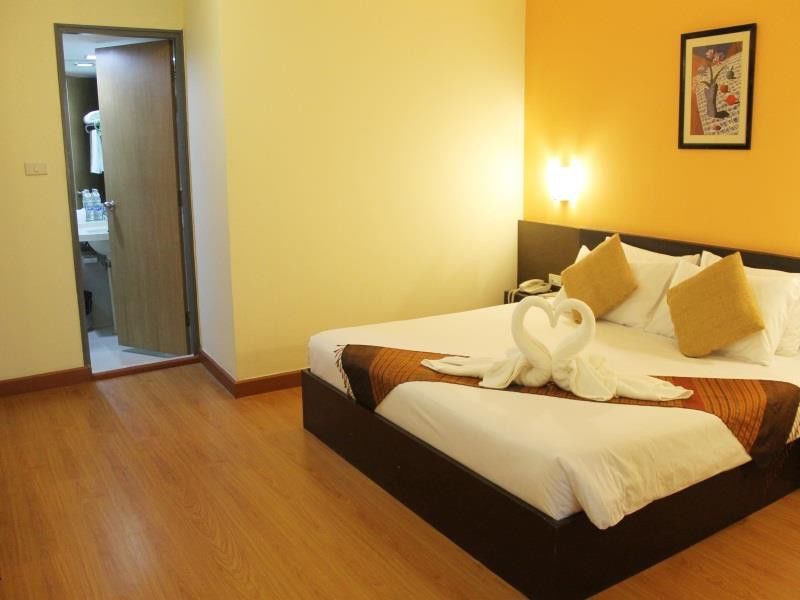 Seasons Siam Hotel Бангкок Экстерьер фото