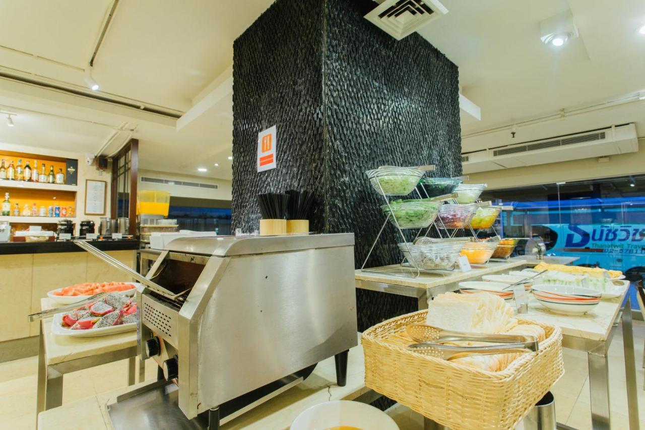 Seasons Siam Hotel Бангкок Экстерьер фото