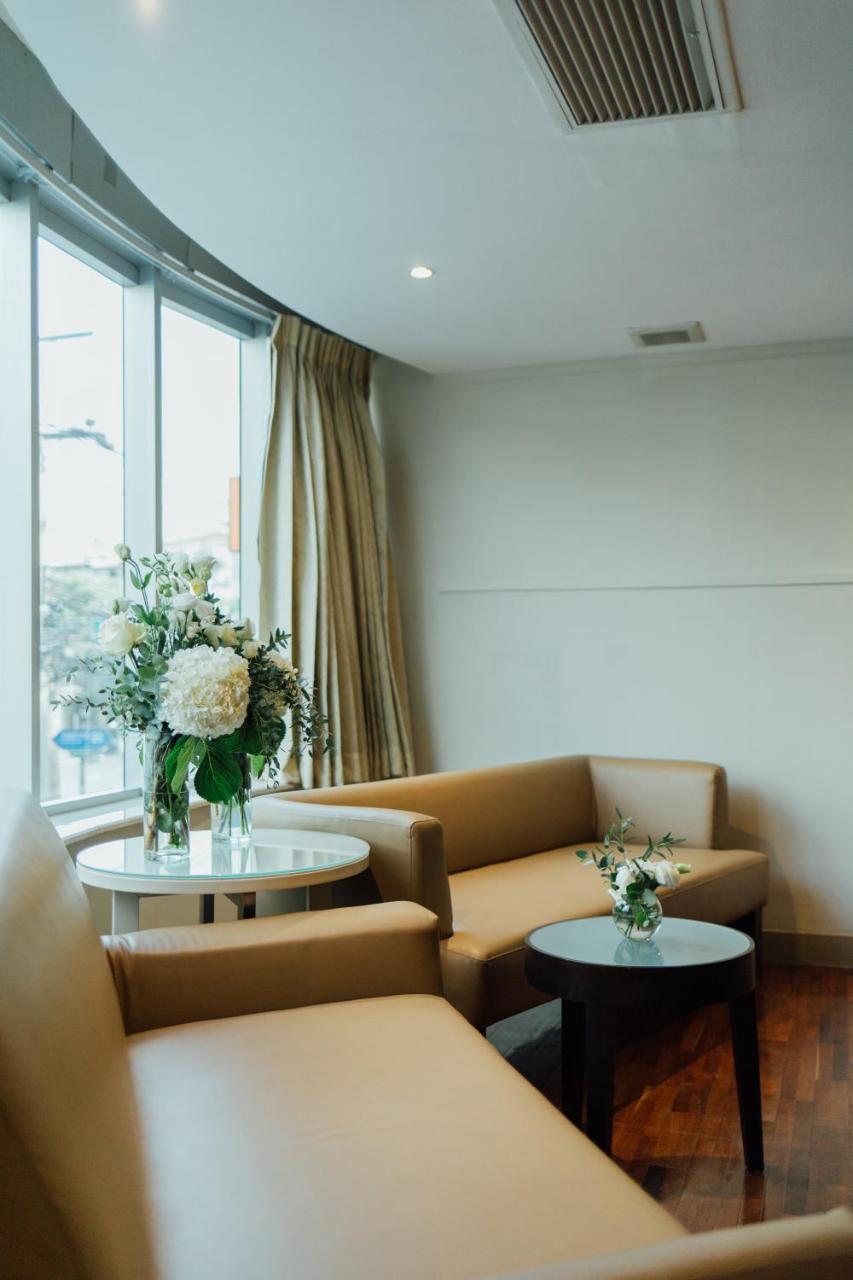 Seasons Siam Hotel Бангкок Экстерьер фото